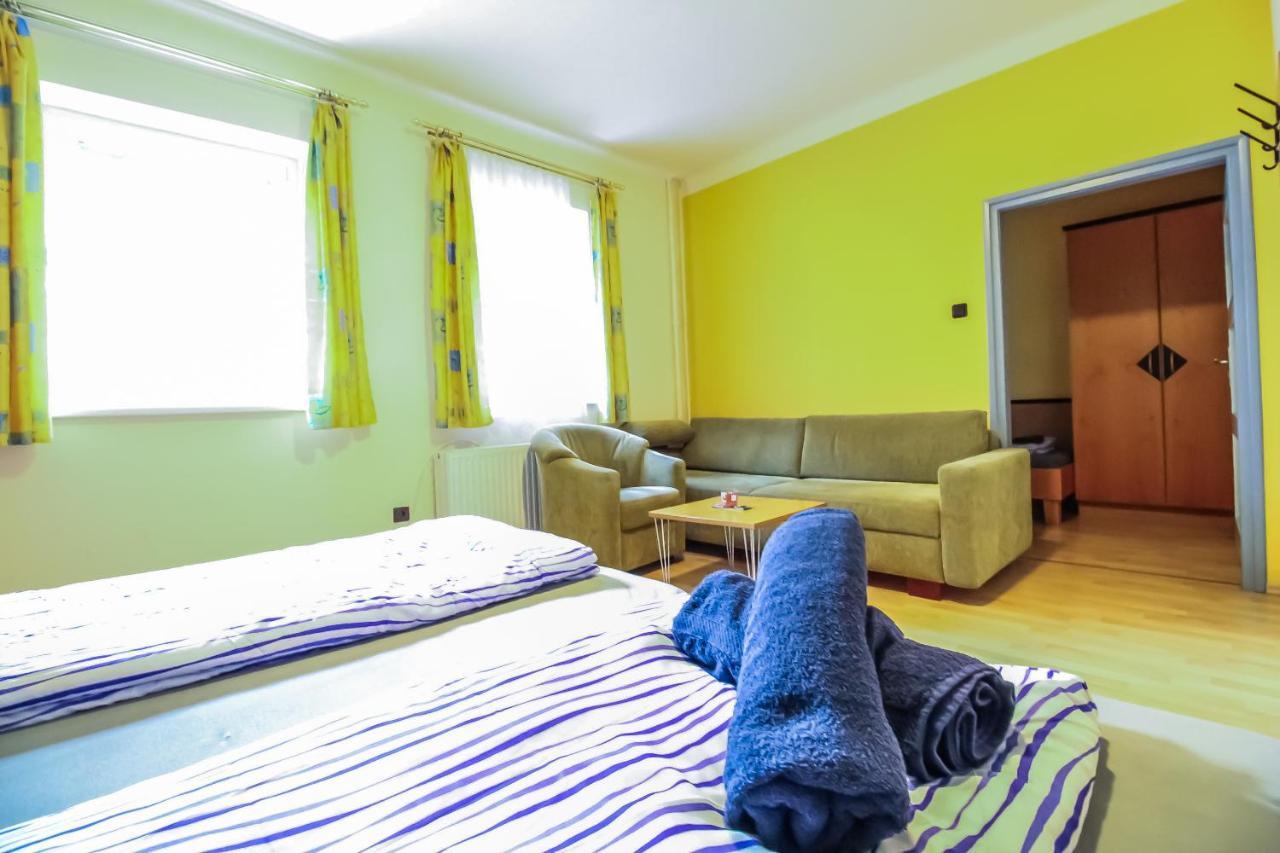 Deluxe Apartment 5P Bs Vienna Exterior photo