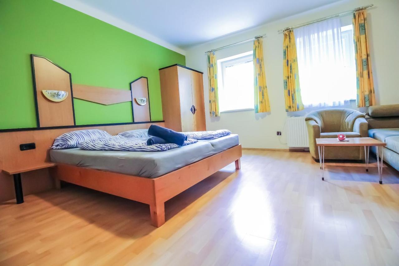 Deluxe Apartment 5P Bs Vienna Exterior photo